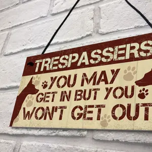 Red Ocean Funny Beware Trespassers Dog Warning Sign House Novelty Pet Dog Gifts Security Wall Gate Hanging Sign