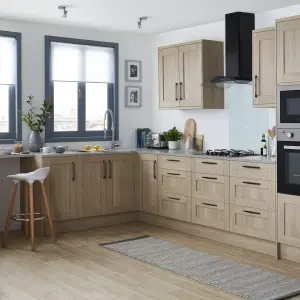 GoodHome Alpinia Matt light oak effect Shaker Tall appliance Cabinet door (W)600mm (H)633mm (T)18mm