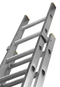 Triple Extension Ladder 3 x 9 Rung 5.5m Max Open Height 2.5m Closed