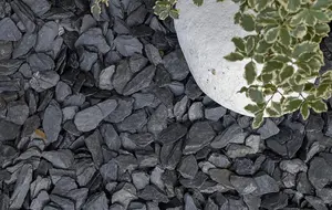 Dark Slate Chippings 40mm - 25 Bags (500kg)