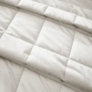 Catherine Lansfield Kingsley Matt Velvet Quilted 220x220 cm Bedspread Cream