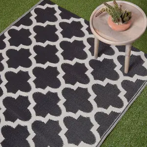 Homescapes Nola Geometric Black & White Outdoor Rug, 120 x 180 cm