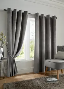 Velvet Blackout 66" x 90" Silver (Ring Top Curtains)