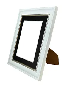 Scandi White Speckled Frame with Black Mount for Image Size 4 x 3 Inch