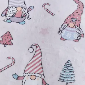 Catherine Lansfield Christmas Gnomes Fleece Cosy Blanket Throw Pink