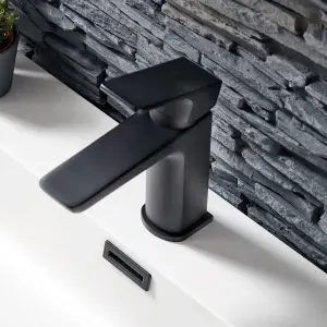 Muro Black Basin Mono Mixer Tap With Waste T39