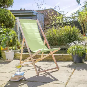 Harbour Housewares - Folding Wooden Garden Deck Chair - Lime Green