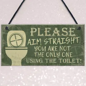 Red Ocean Funny Novelty Bathroom Sign Aim Straight Loo Decor Humouros Wall Plaque Home Gift