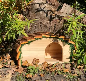 Wooden Hedgehog House Hogitat with Bark Roof