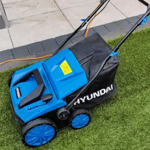 Hyundai 1600W 15'' 38cm Artificial Grass Sweeper Multi-use Brush 45L Collection Bag HYSW1600E