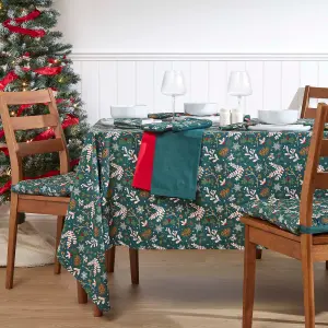 Homescapes Festive Forest 100% Cotton Green Christmas Tablecloth 137 x 178 cm