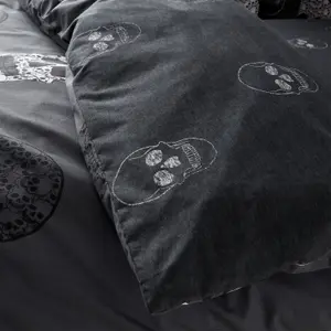 Catherine Lansfield Bedding Skulls Reversible Duvet Cover Set with Pillowcase Grey