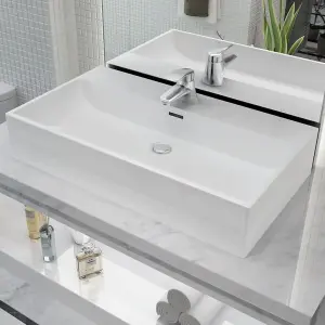 Berkfield Basin with Faucet Hole Ceramic White 76x42.5x14.5 cm