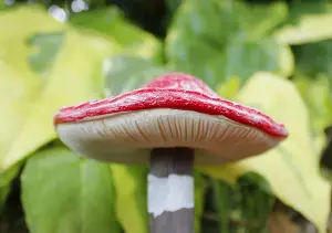 4pc Mushroom Fairy Garden Ornaments - Red