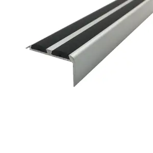 A37 36 x 20mm Anodised Aluminium Non Slip Rubber Stair Nosing Edge Trim With Inserts - Silver With Black Rubber, 0.9m