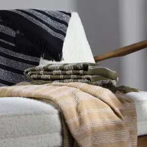 HOEM Jour Boucle Yarn Woven Fringed Throw