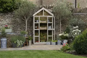 Georgian Wall Greenhouse with Auto Vent