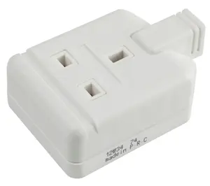 B&Q White 13A 1 Gang Unswitched Trailing socket