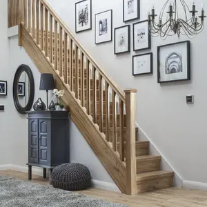 Richard Burbidge Oak 41mm Handrail, (L)3.6m (H)59mm