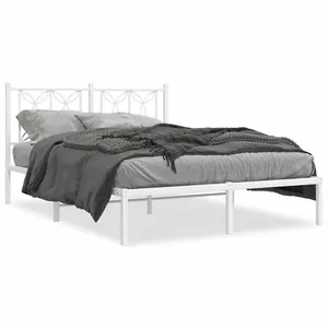 Berkfield Metal Bed Frame without Mattress with Headboard White 140x190cm