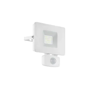 IP44 Outdoor Flood Light & PIR Sensor White Aluminium 20W Built in LED