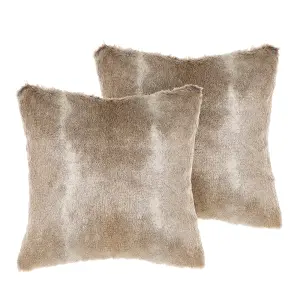 Set of 2 Cushions HORDEUM Faux Fur 45 x 45 cm Solid Light Brown