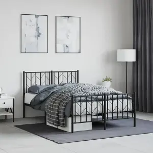 Berkfield Metal Bed Frame without Mattress with Footboard Black 120x200cm