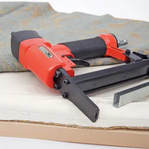 Tacwise A7116LN Long Nose 71 Series Air Upholstery Stapler 60,000 Staples