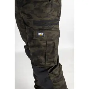 Caterpillar - Dynamic Trousers - Green - Trousers - 30" L - 38" W