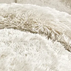 Cuddly Faux Fur Duvet Cover Set with Pillowcases Cream / Super King - 2 Pillowcases ( 50 x 75 cm )