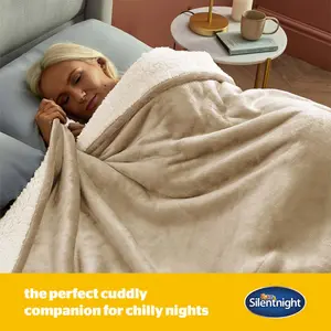 Silentnight Snugsie Giant Throw- Cosy Sherpa Lined - Non Heated Blanket Cream / 180cm W x 240cm L