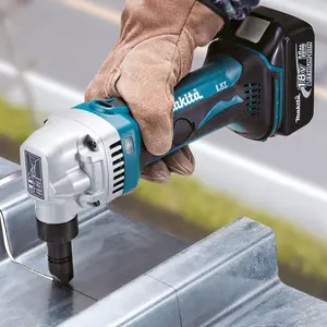 MAKITA DFS251Z 18v TEK screwdriver 1/4" hex drive