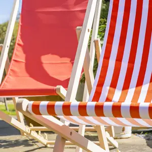 Harbour Housewares - Folding Wooden Deck Chairs - Red Orange Stripe - Pack of 2