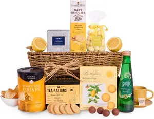 Golden Delights – Christmas Tea And Cake Hamper – Christmas Gift – Christmas Basket Delivery – Tea And Cake Gift – Tea Gift Delivery - Cake Gifts UK