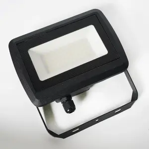 ValueLights LED 50w IP65 Black Outdoor Garden Flood Wall Light In Cool White