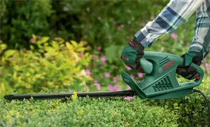 Bosch EasyHedgeCut 45-16 Electric Hedge Cutter Garden Trimmer 45cm Blade