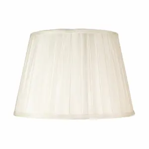 Traditional Classic Faux Silk Pleated Inner Lined Lamp Shade Cream / 20 x 30cm