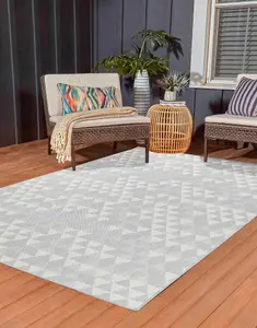 Modern Triangle Design Outdoor-Indoor Rugs Silver 200x290 cm