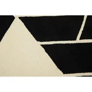 Bosie By Premier Milana Large Geometric Rug