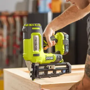 Ryobi 64mm 18V Li-ion One+ Cordless Nail gun (Bare Tool) - R16GN18-0