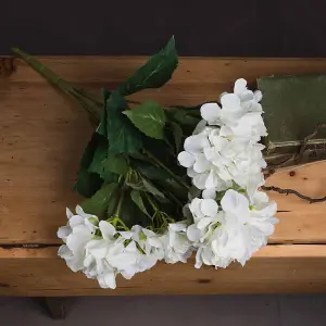 UK Homeliving White Hydrangea Bouquet