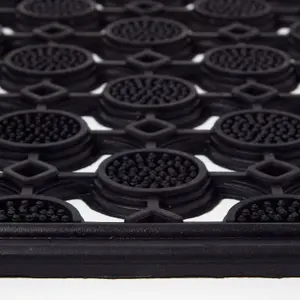 Homescapes Black Wrought Iron Effect Rubber Doormat 70 x 40 cm