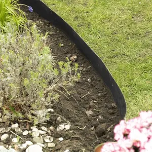 Easy Lawn Edging in Black H14cm by Smartedge 50m