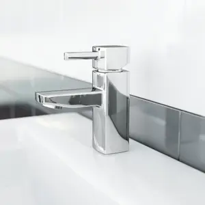 Nes Home Boston Chrome Square Single Lever Basin Sink Mono Mixer & Bath Filler Tap Set