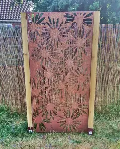 Daisies Decorative Screen Wall Art  1.8m Tall