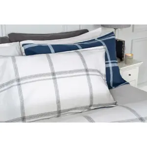 Belledorm Dalton Brushed Cotton Checked Duvet Cover Set Navy/White (Single)