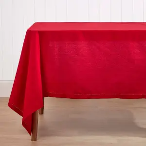 Homescapes Red Tablecloth 137 x 178 cm