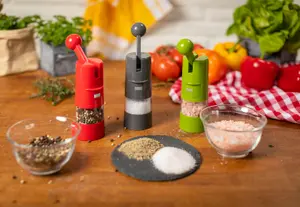 Kuhn Rikon Ratchet Grinder for Salt, Pepper and Spices - White