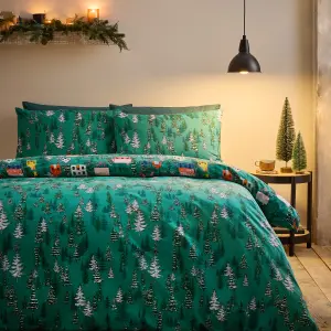 Catherine Lansfield Christmas Festive Forest Reversible Double Duvet Cover Set with Pillowcases Green