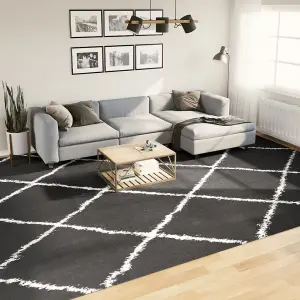 Shaggy Rug PAMPLONA High Pile Modern Black and Cream 300x400 cm